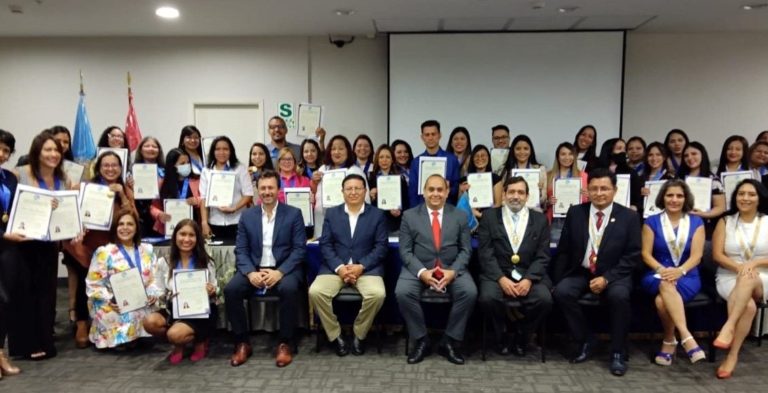 Casi 8000 profesionales venezolanos forman parte del sistema formal de trabajo en Perú